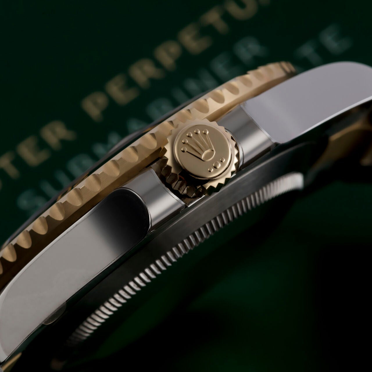 Rolex Submariner Negro y Dorado | Edición Limitada™